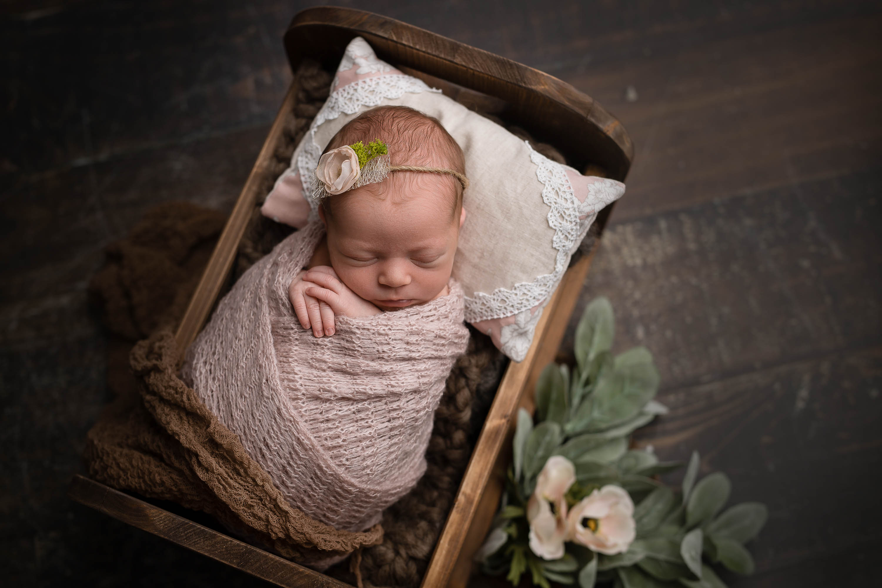 Neugeborenenfotografie Ruhrgebiet - Babyfotos Mülheim - Babyfotografin Essen - Neugeborenes - Babyshooting Düsseldorf