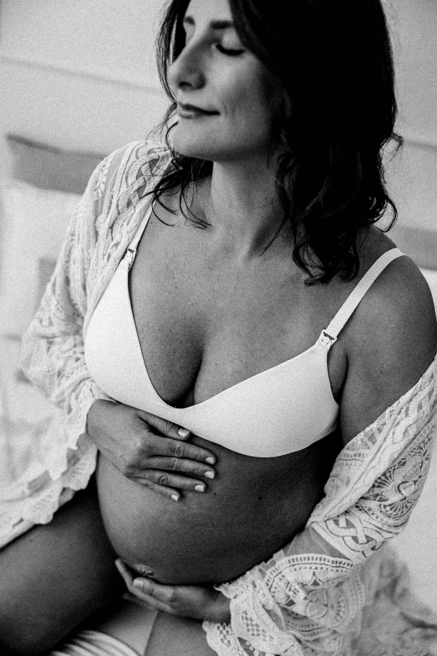  little_foot_fotografie_schwangerschaftsfotografie_muelheim_babybauchfotos_muelheim_familienfotografin_ruhrgebiet_schwanger_im_ruhrgebiet_Fotostudio_muelheim